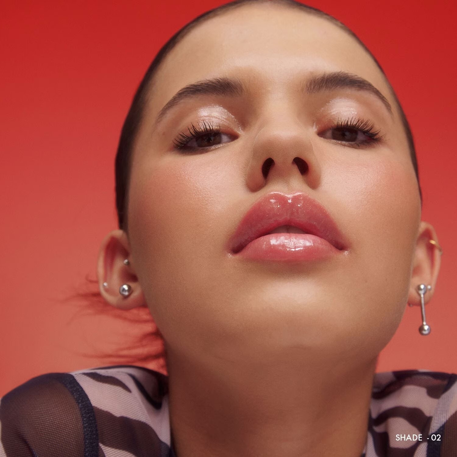 OUTRAGEOUS PLUMP LIP GLOSS (BRILLO LABIAL)